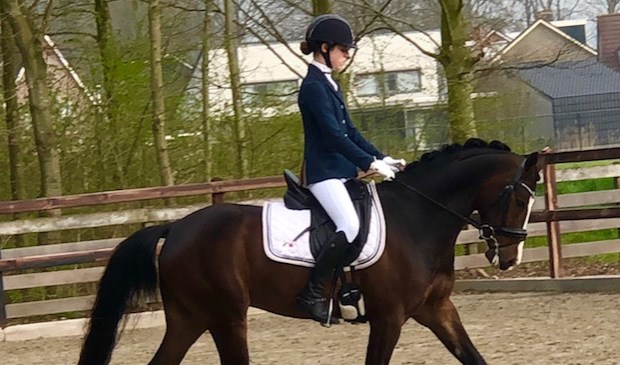 • Isa van Dalen en Cream on Top presteerden goed in Herwijnen.