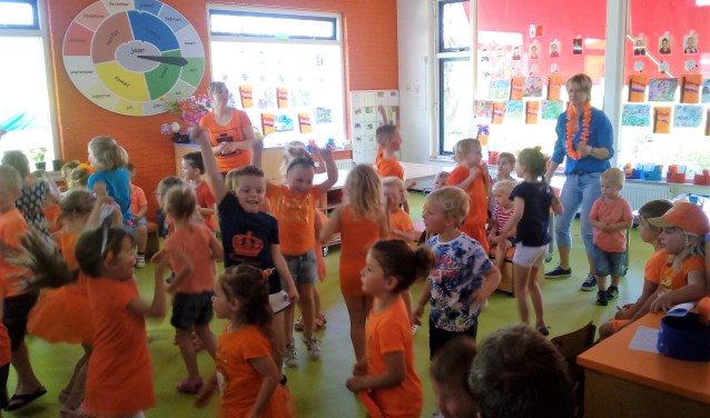 dansen op liedje 'Fitlala'