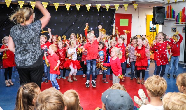 Jubileum Varikse school uitbundig gevierd