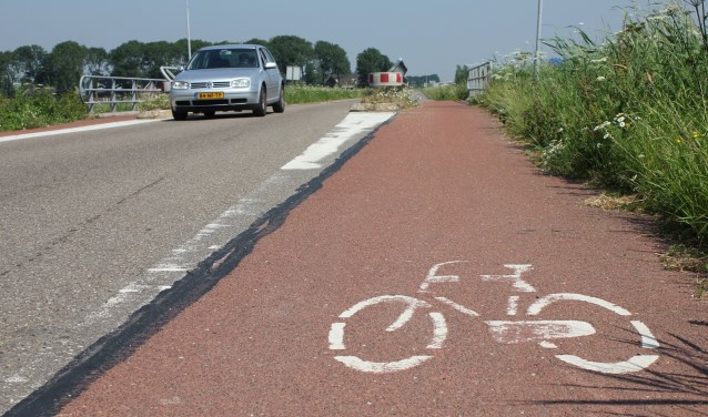 • De route loopt onder meer via de Parallelweg.