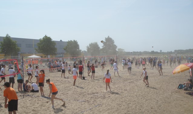 • Op de kop af 150 teams genoten van het toernooi.