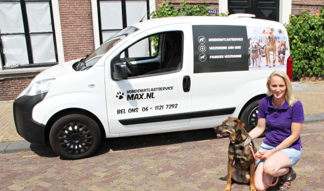 • Patricia en haar hond Max, naamgever van de hondenuitlaatservice.