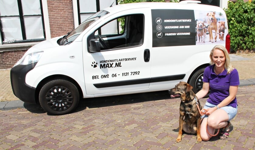 • Patricia en haar hond Max, naamgever van de hondenuitlaatservice.