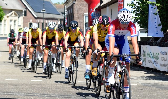 • Jan van Arckel domineerde bij de dames.