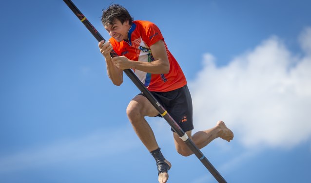 • Thomas van Midden werd keurig tweede.