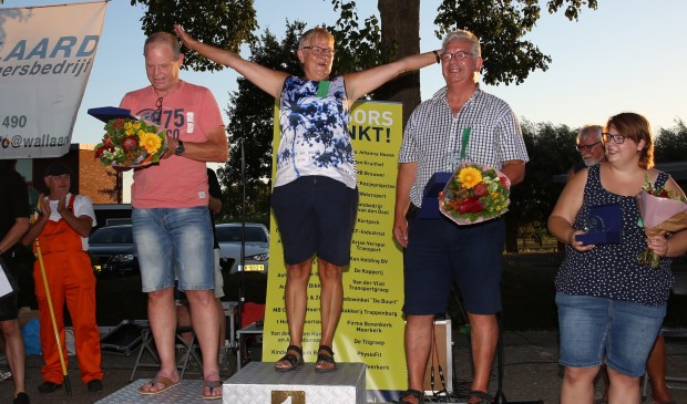 Gerry Bronkhorst uit Noordeloos is de nieuwe Nederlands kampioen kuiltjeknikkeren.