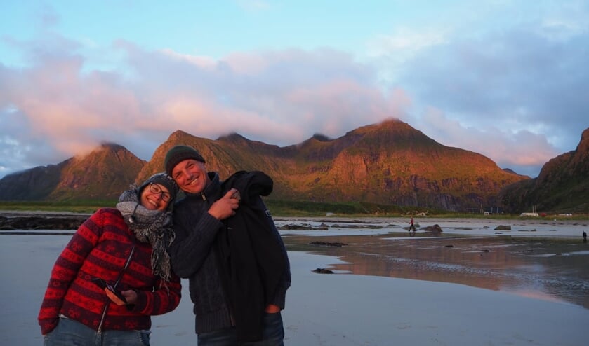 • Liz Geurts en Jos van Oosten werden gegrepen door de schoonheid van de Lofoten.