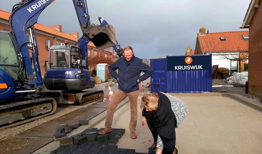 • Het 'eerste klinkermoment' door wethouder Ria Boere.