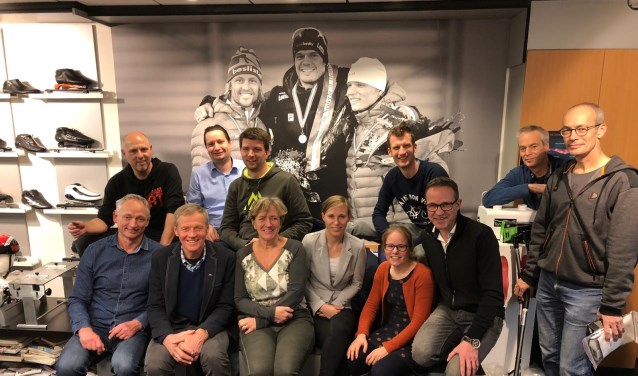 • Het team van Transfer Solutions op bezoek bij vader en zoon Kooiman.