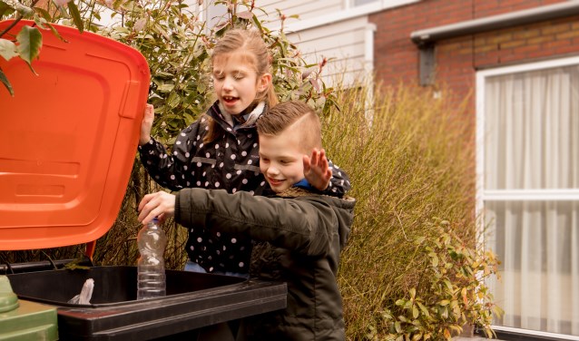 • Plastic, blik en pak scheiden.