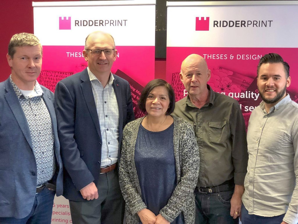 • Alexander Bot, Arjan Verloop, Gina, Herman en Robert Kanters.