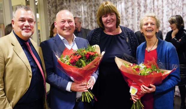 • V.l.n.r.: Goos Cardol, lid Raad van Toezicht, Bob van Kuijck, vertrekkend lid Raad van Toezicht, Annelies Smits, voorzitter Raad van Toezicht en Tinie van Aalsum, vertrekkend voorzitter Raad van Toezicht.
