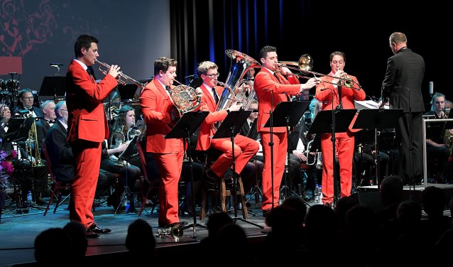 • Koperkwintet Pelgrim Brass verzorgde een gastoptreden.