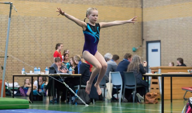 • Nieuwkomer bij de de B-selectie Laure Raes (pupil) op het onderdeel vloer.
