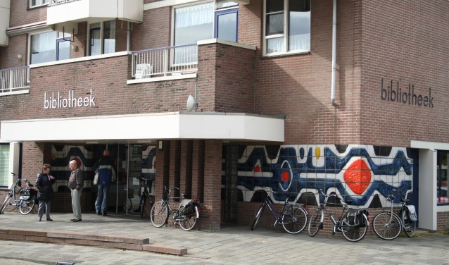 • Archieffoto van de bibliotheek aan De Markt.