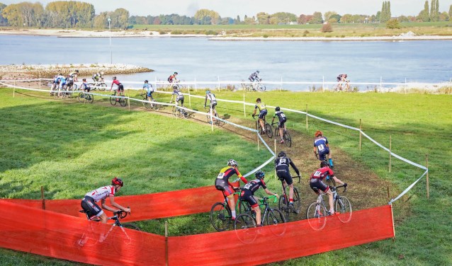 • De uiterwaardencross in oktober was een succes.