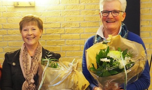 • Ina 't Jong (links) en Lia van de Boogaard.
