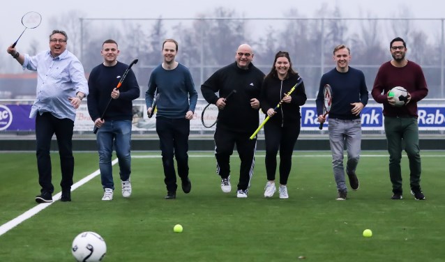 • Het voorbereidingsteam van de Sportmarathon Vijfheerenlanden op het complex van LRC