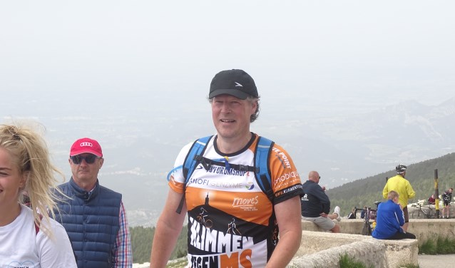 • Henry Dijk tijdens een eerdere beklimming van de Mont Ventoux.