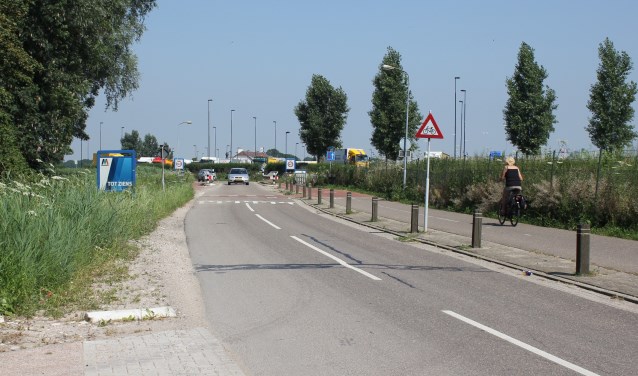 • De Parallelweg bij Hedel.