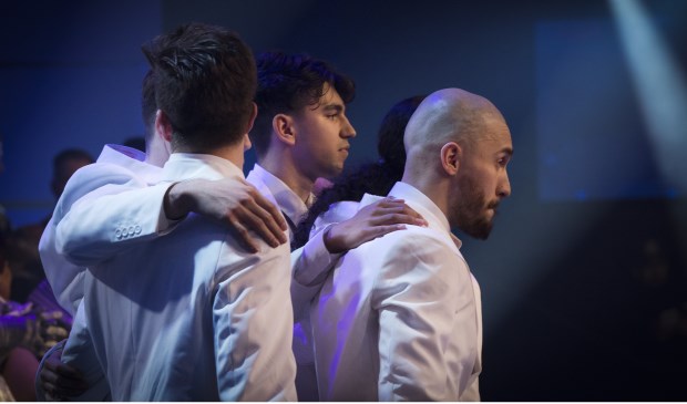BreakSquad in afwachting van het oordeel van de jury.