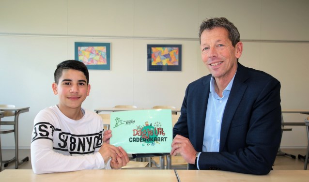 • Voor zijn inzet kreeg Ahmad een gezinskaart voor Diergaarde Blijdorp uitgereikt.