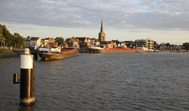 • Dorpsgezicht van Ouderkerk aan den IJssel.