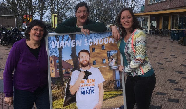 • Van links naar rechts: Ria Timmerman, Karin Sluyzer en Simone Visser.