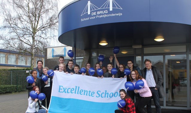 • De Brug kreeg in januari 2018 het predicaat 'excellente school'.