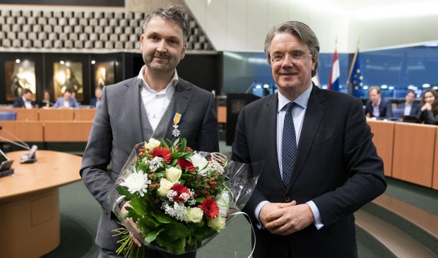 Roland van Vugt en commissaris van de Koning Wim van de Donk.