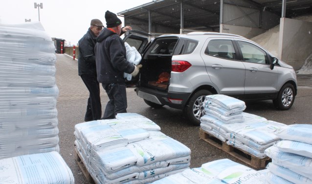 • Vorig jaar gingen de zakken compost in Gameren als 'zoete broodjes'.