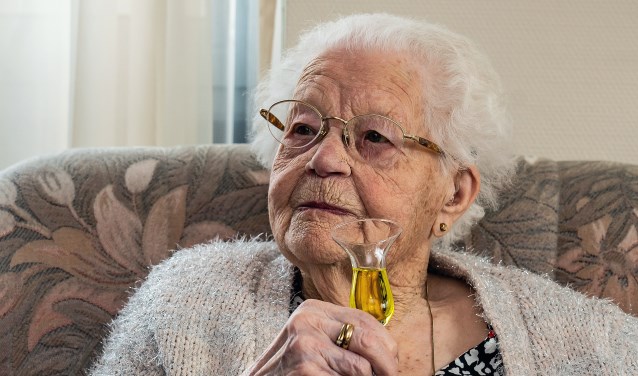 Mevrouw_Hanna_van Sprang-van Brenk 107_jaar
