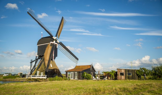 • De Tiendwegse molen in Hardinxveld-Giessendam