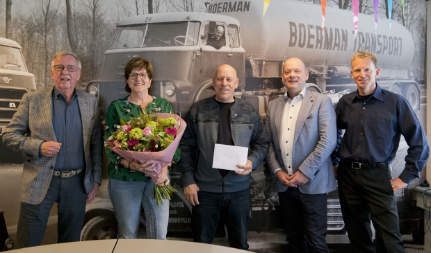 • Teus Boerman, Mar Vogel, Ruub Vogel, Wim Nienhuis en Conrad Boerman (v.l.n.r.).