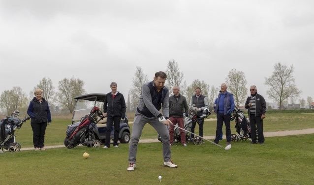 Op Golfpark Almkreek is het golfseizoen begonnen.
