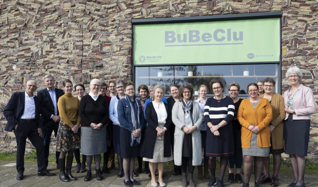 Een feestelijke bijeenkomst in Bubeclu dinsdagmorgen.