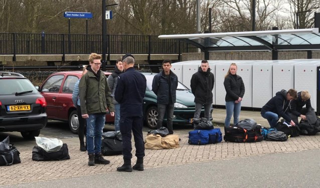 Lars van Oostrum op station Den Helder Zuid.