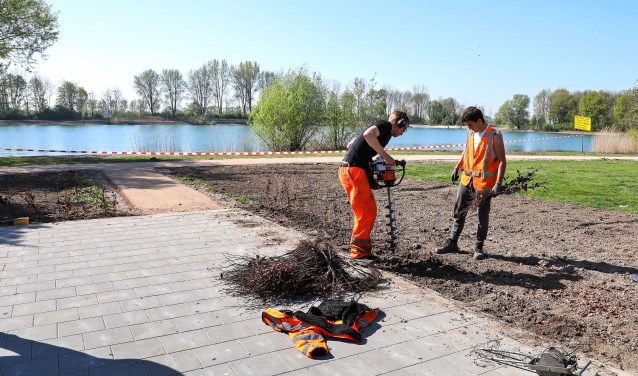 • Tijdens de open dag van De Harmonika konden bezoekers een kijkje nemen bij de toekomstige theetuin.