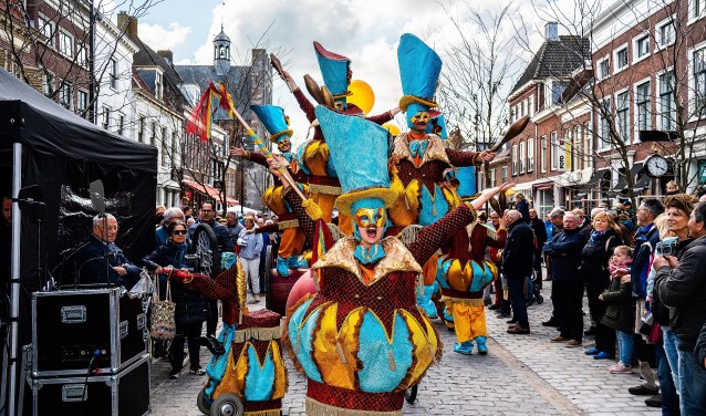 • Feestelijke heropening gerenoveerde Voorstraat Vianen.