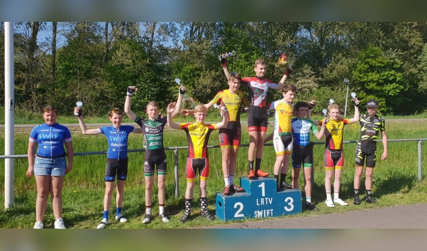 • Christiaan van Rees werd tweede in Leiden, Jost van der Streek vierde.