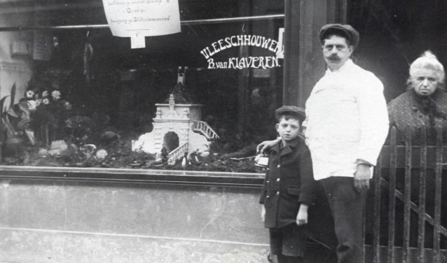 • De familie Van Klaveren had een slagerij in de Lopikerstraat. Jacob en Bertha overleefden de oorlog. Zoon Benjamin kwam om.