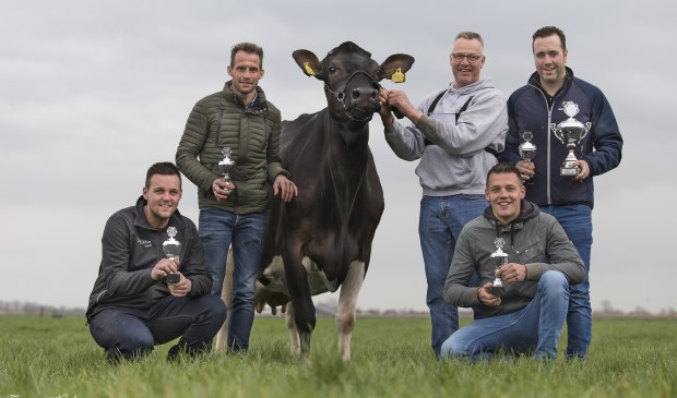 Team De Liefhebbers met Wouter de Bruin, Joost Versluis, Roel van der Wel en Gerrit de Groot, won de Champions League veebeoordelen Zuid-Holland.