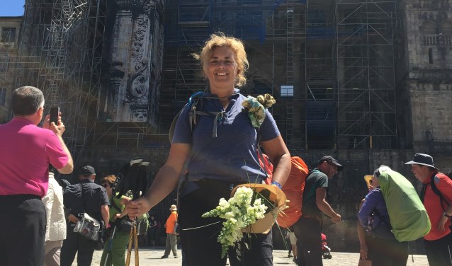 • De aankomst van Anne-Marie Kruiper in Santiago de Compostella.