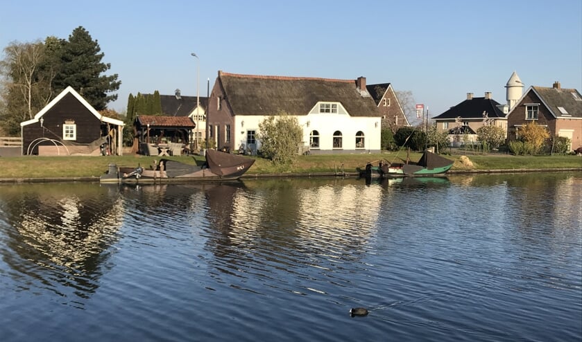 • De twee zalmschouwen van familie Gouwens.
