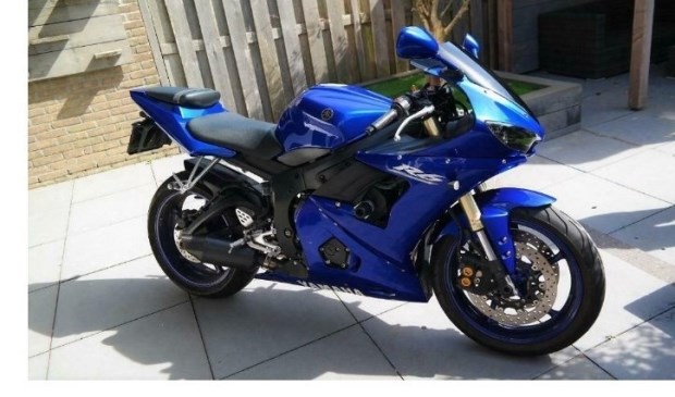 • De gestolen Yamaha met het kenteken MS-BX-40.