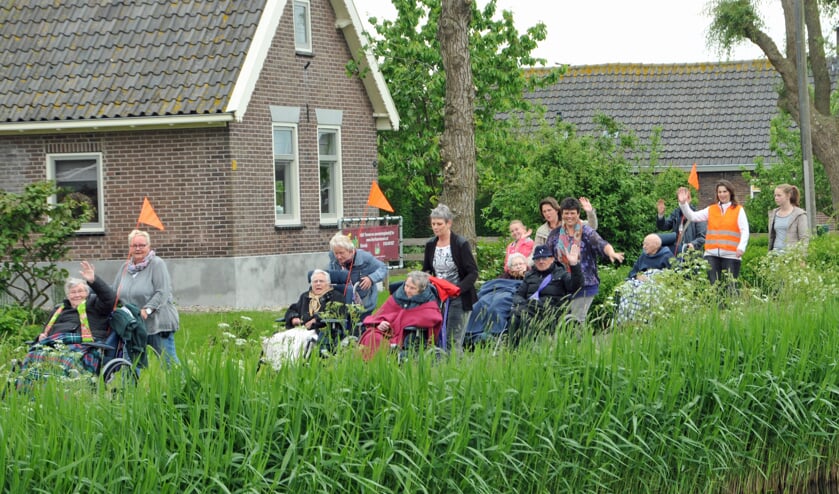 • De eerste rolstoelvierdaagse van
woonzorgcentrum Wilgenhoven.
