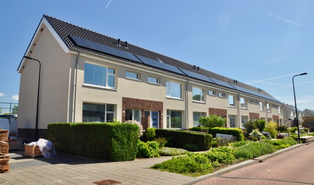 • De woningblokken in Lageweg hebben een moderne uitstraling gekregen.