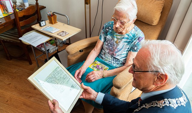 Mevrouw E. Gouw-Langstraat uit Ameide 100 jaar