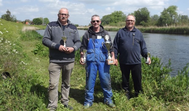 • Vlnr. Kees Sprado (tweede plaats), winnaar Wout Verwaay en Paul Reiche (derde plaats).