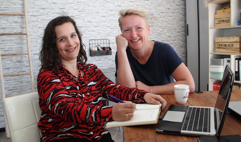 • Esther Jeras (links) en Ingeborg de Keizer.